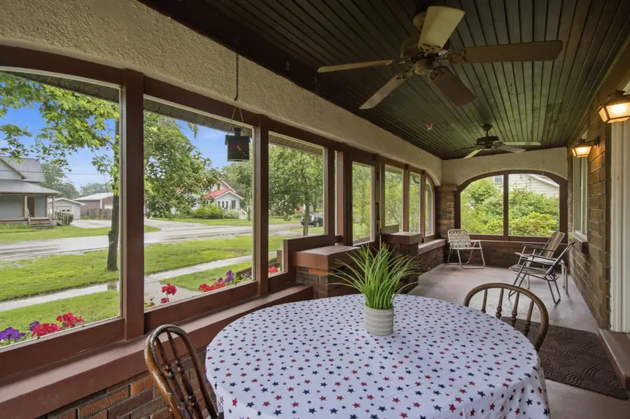 406 N Gremps Street, Paw Paw, MI 49079 - #3