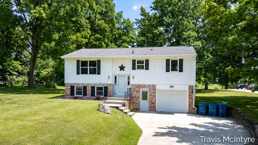 8022 Kraft Avenue Se, Caledonia, MI 49316 - #2