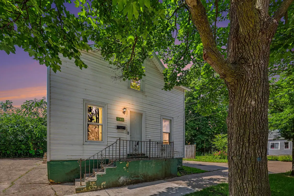 740 12th Street Nw, Grand Rapids, MI 49504 - #1