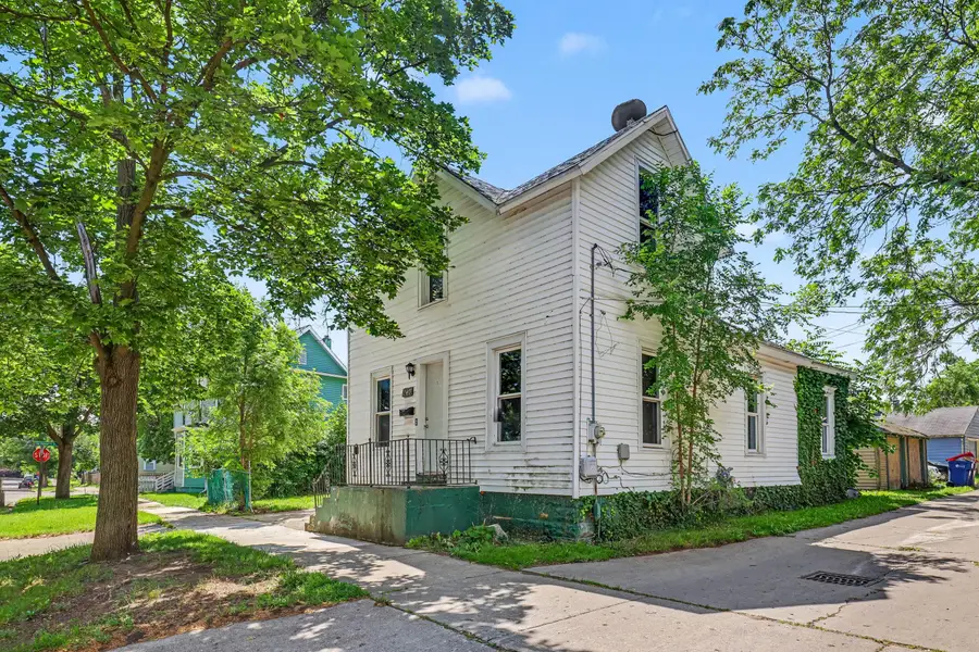 740 12th Street Nw, Grand Rapids, MI 49504 - #2
