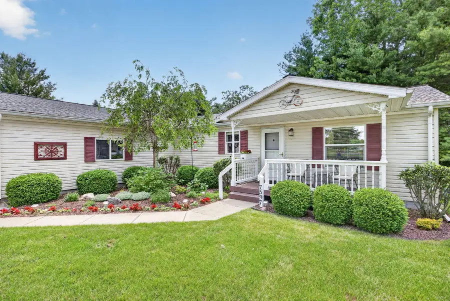 7597 Sunset Shores Drive, Canadian Lakes, MI 49346 - #3