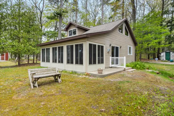 63 E Piney Road, Manistee, MI 49660