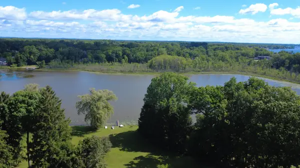 6150 Willow Road, West Bloomfield, MI 48324