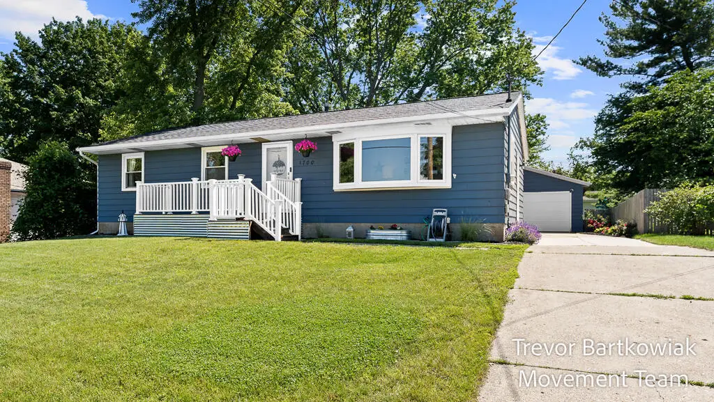 1700 S Hopkins Street, Grand Haven, MI 49417 - #1