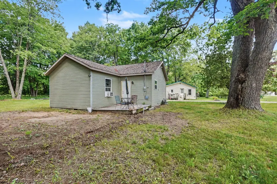 1147 S Bingham Avenue, White Cloud, MI 49349 - #2