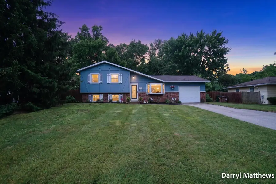2046 Galahad Street Ne, Grand Rapids, MI 49525 - #2