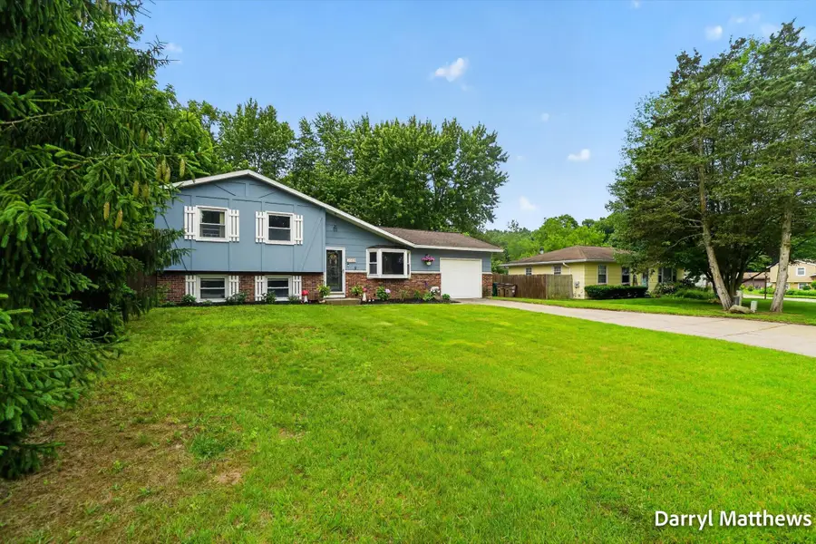2046 Galahad Street Ne, Grand Rapids, MI 49525 - #3