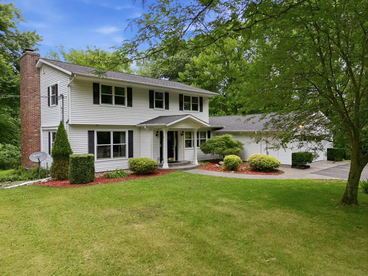 10425 E Q Avenue, Scotts, MI 49088 - #1