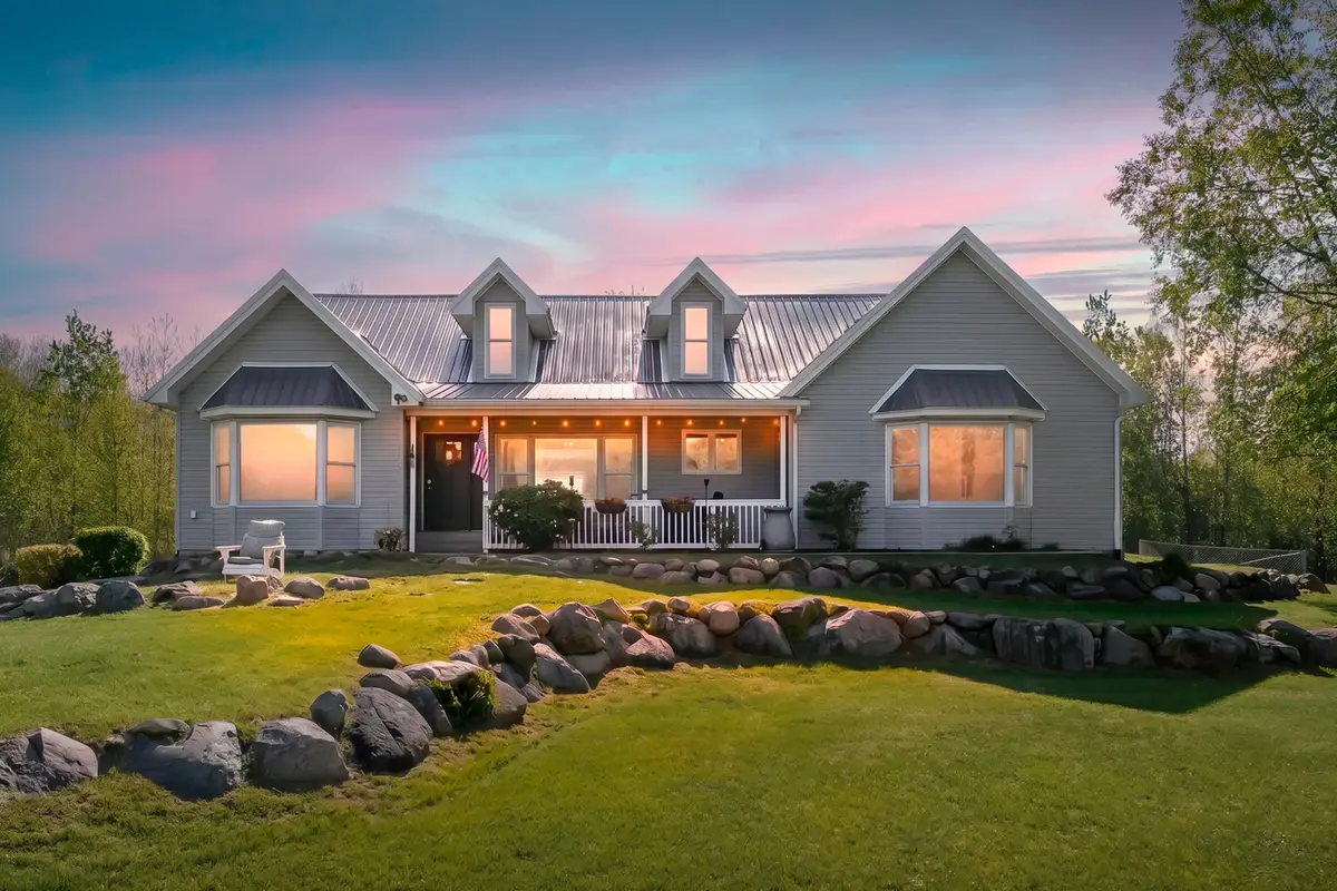 42083 40th Street, Paw Paw, MI 49079 - #1