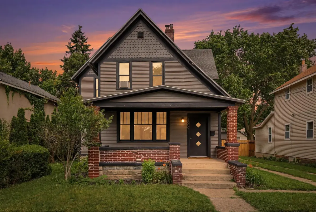 1009 2nd Street Nw, Grand Rapids, MI 49504 - #1