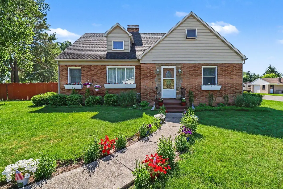 311 N Reinberg Avenue, Scottville, MI 49454 - #1
