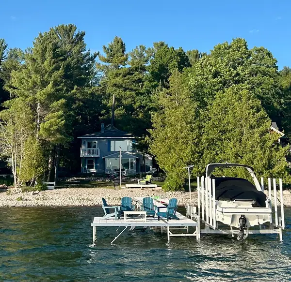 03944 Springwater Beach Road, Boyne City, MI 49712