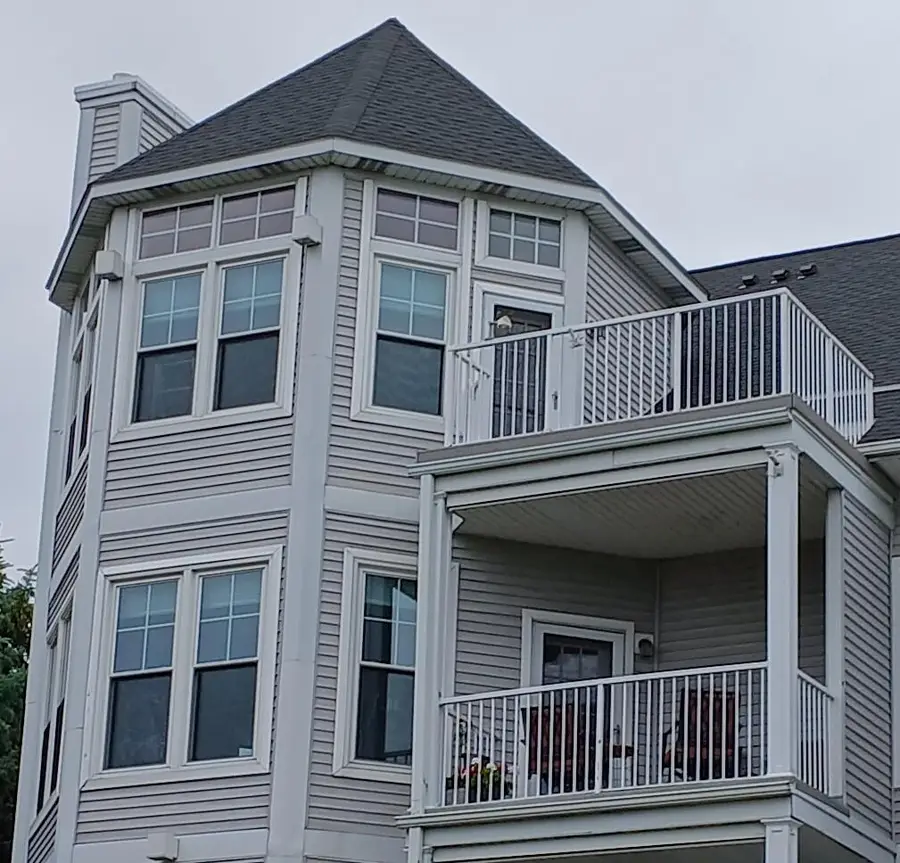 300 S Rath Avenue #5, Ludington, MI 49431 - #3