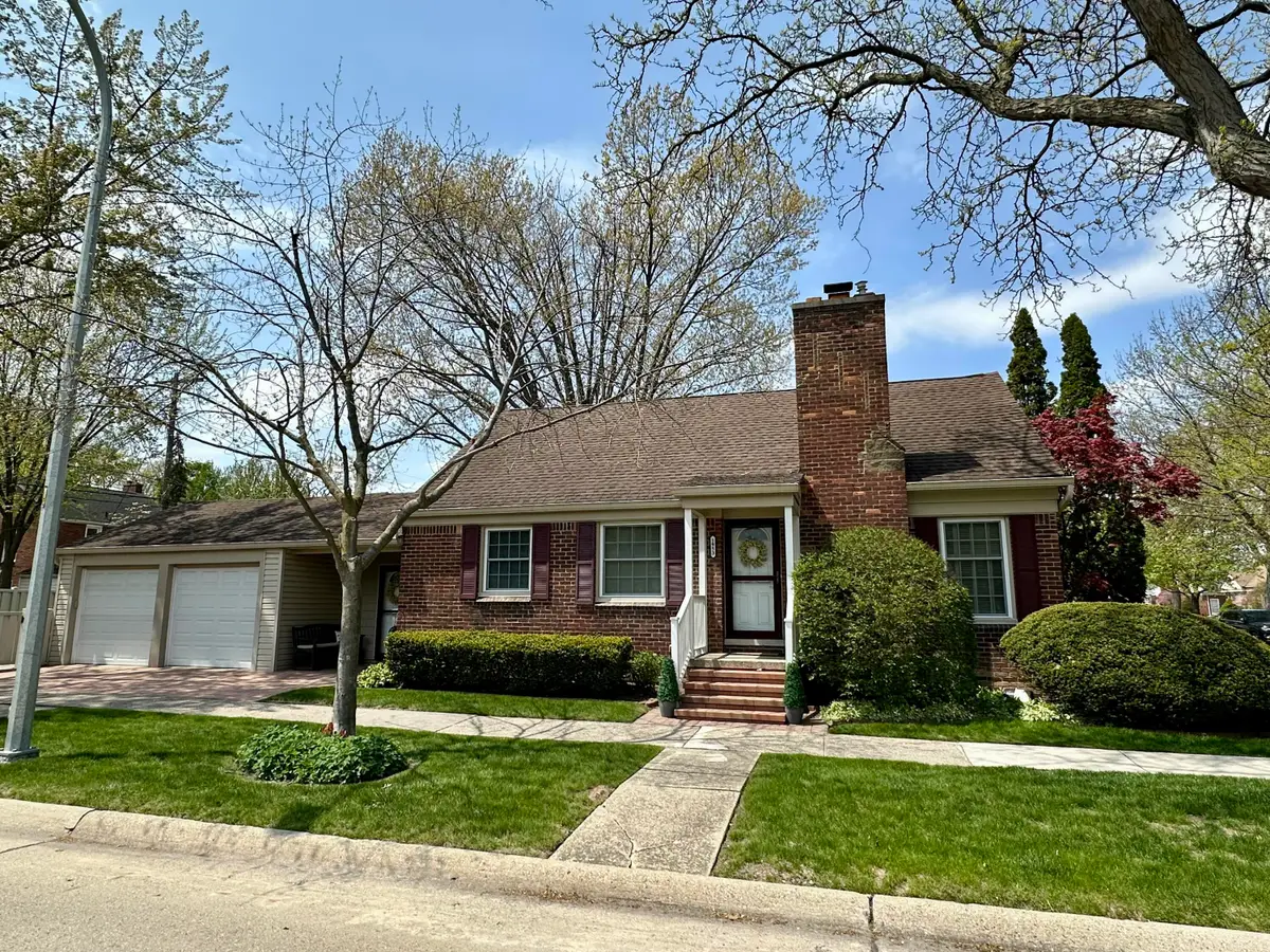 1953 Oxford Road, Grosse Pointe, MI 48236 - #1