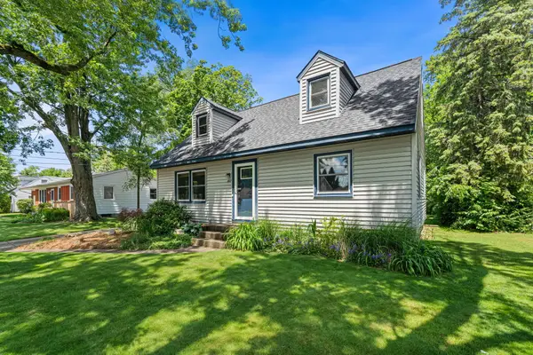 927 Diane Street Se, Kentwood, MI 49508