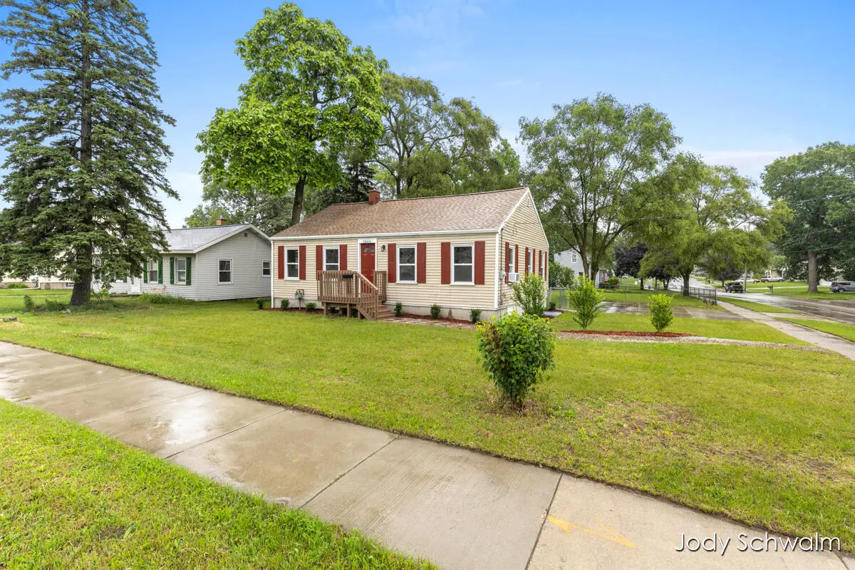 3844 Clyde Park Avenue Sw, Wyoming, MI 49509 - #1