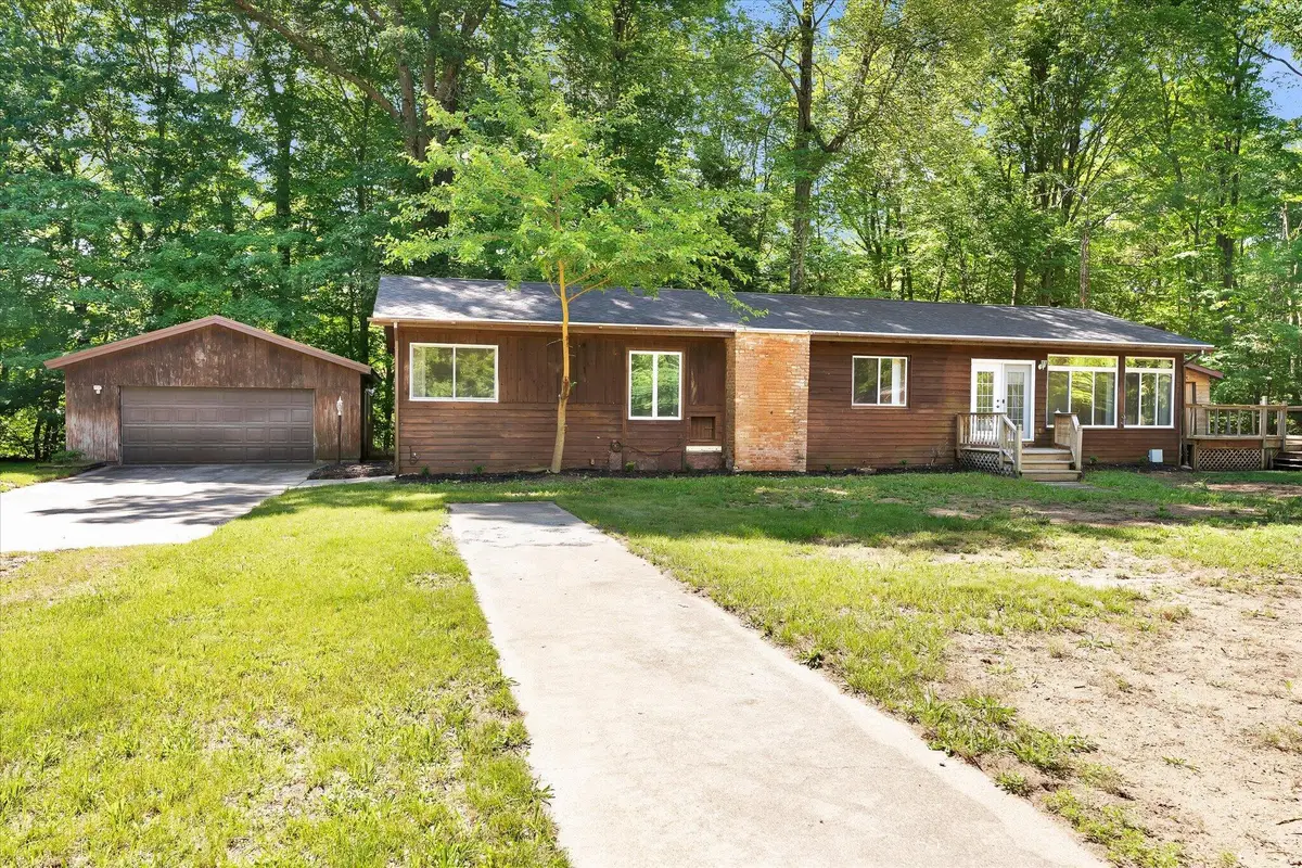 10088 S Brucker Avenue, Fremont, MI 49412 - #1