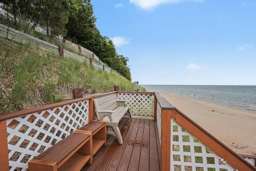 1915 Shorewood Drive, Norton Shores, MI 49441 - #3