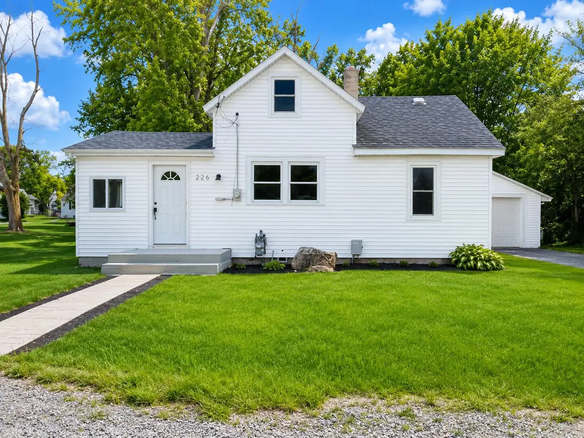 226 Cedar Street Ne, Cedar Springs, MI 49319 - #1