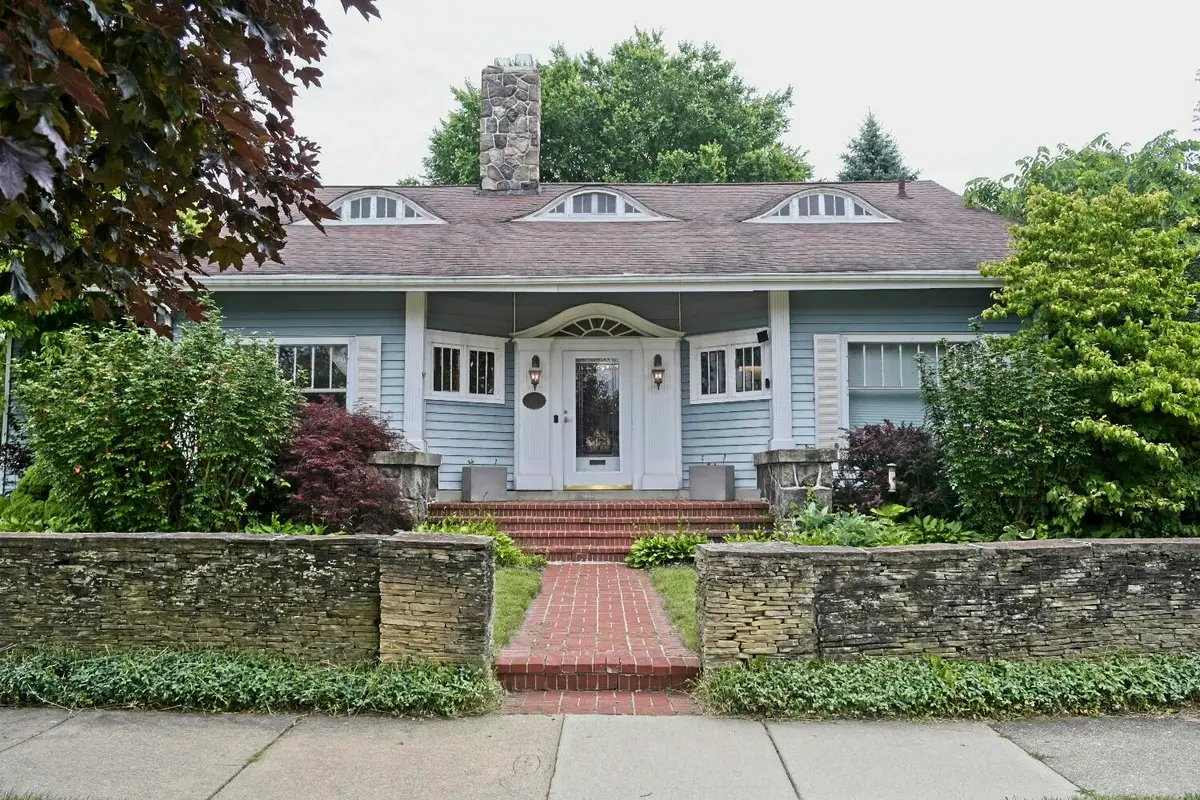 311 S Thompson Street, Jackson, MI 49203 - #1