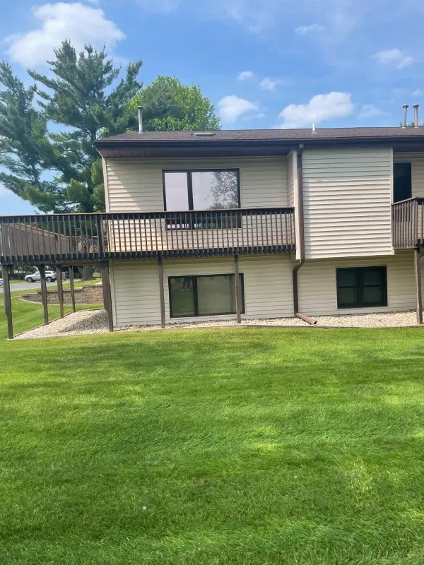 2664 Stonevalley Drive Sw #33, Wyoming, MI 49519