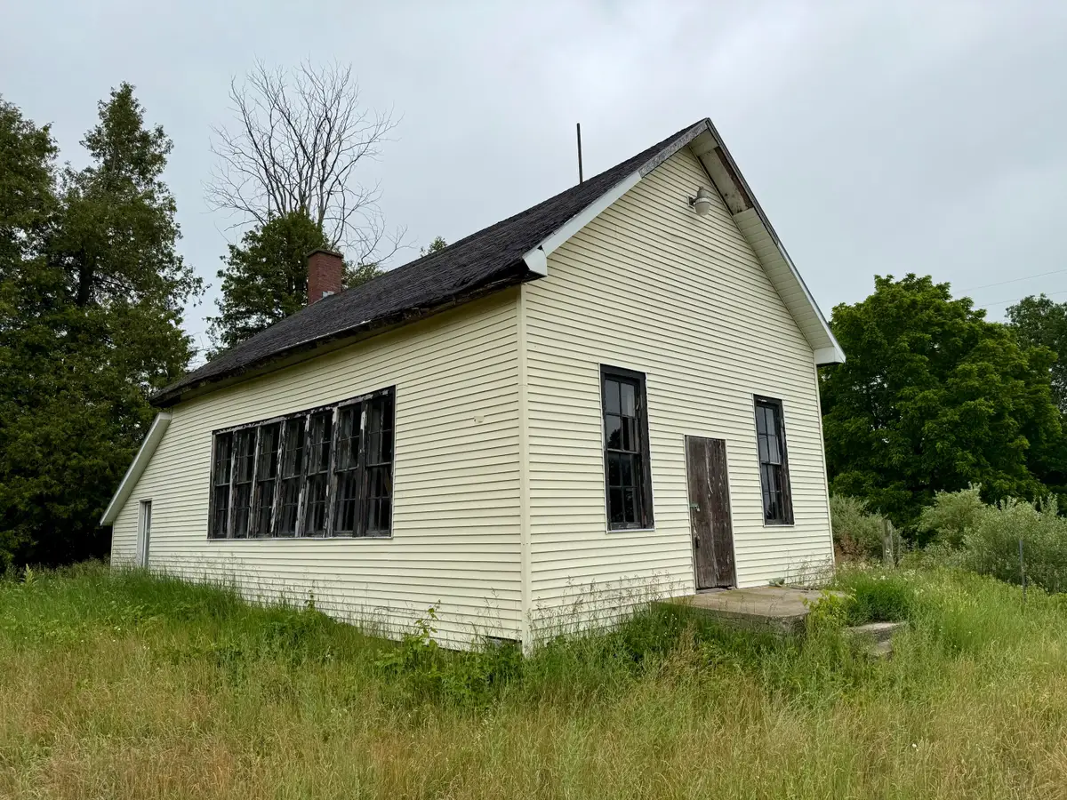 4016 W Conrad Road, Ludington, MI 49431 - #1