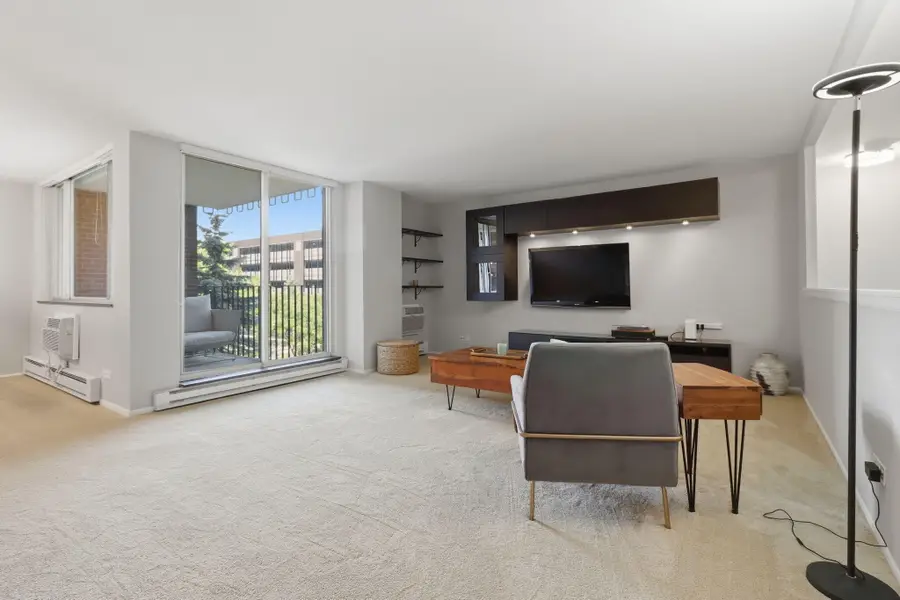 1050 Wall Street #3E, Ann Arbor, MI 48105 - #3
