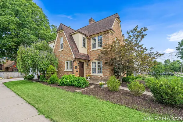 2200 College Avenue Se, Grand Rapids, MI 49507