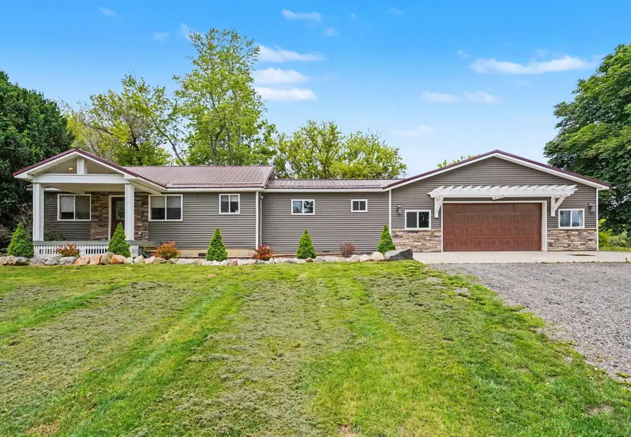 6129 Old State Road, North Branch, MI 48461 - #2