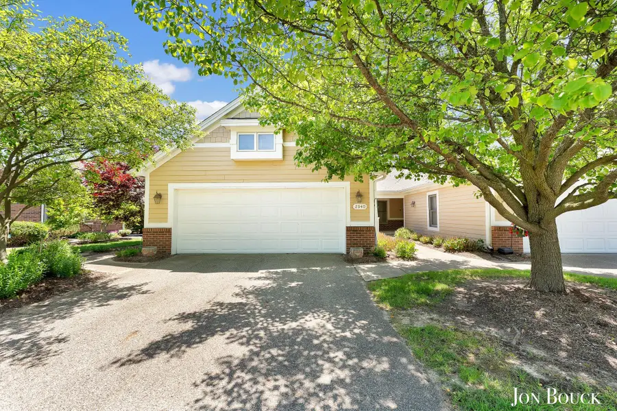 2940 Grand Isle Drive Ne #9, Belmont, MI 49306 - #2
