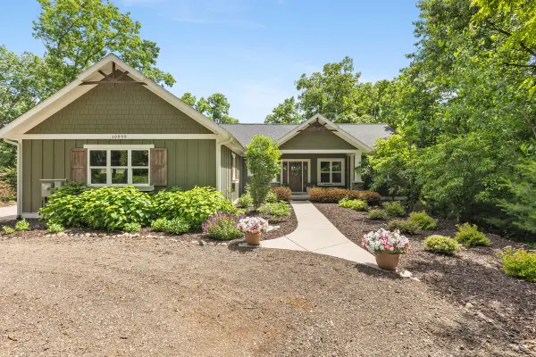 10999 Old Oak Drive, Greenville, MI 48838