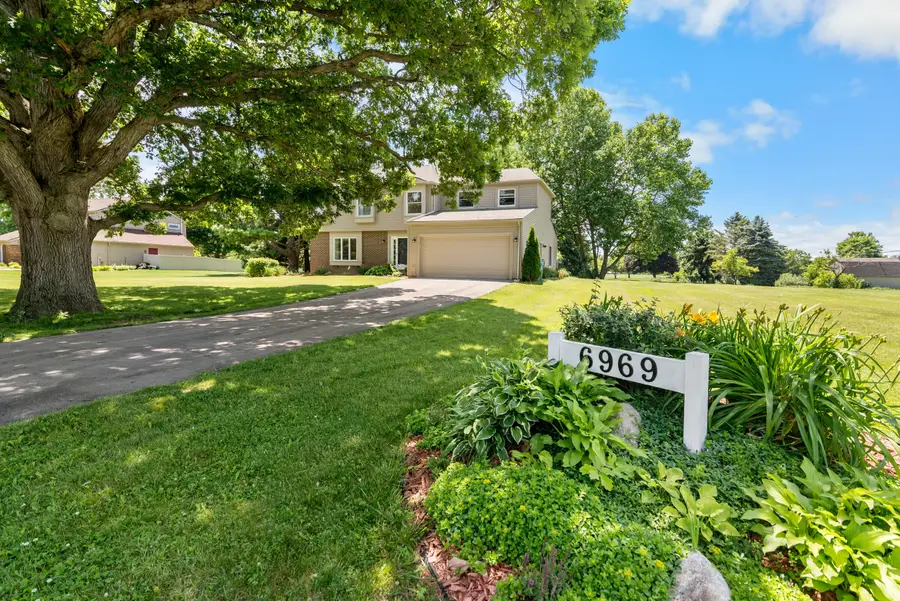 6969 Heatheridge Drive, Saline, MI 48176 - #2