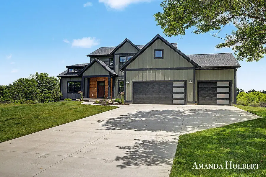 11364 Stout Avenue Ne, Rockford, MI 49341 - #2