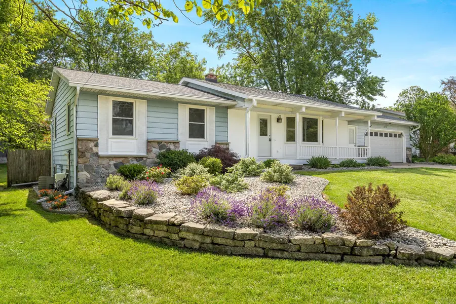 6914 Brooklyn Avenue Se, Grand Rapids, MI 49508 - #2