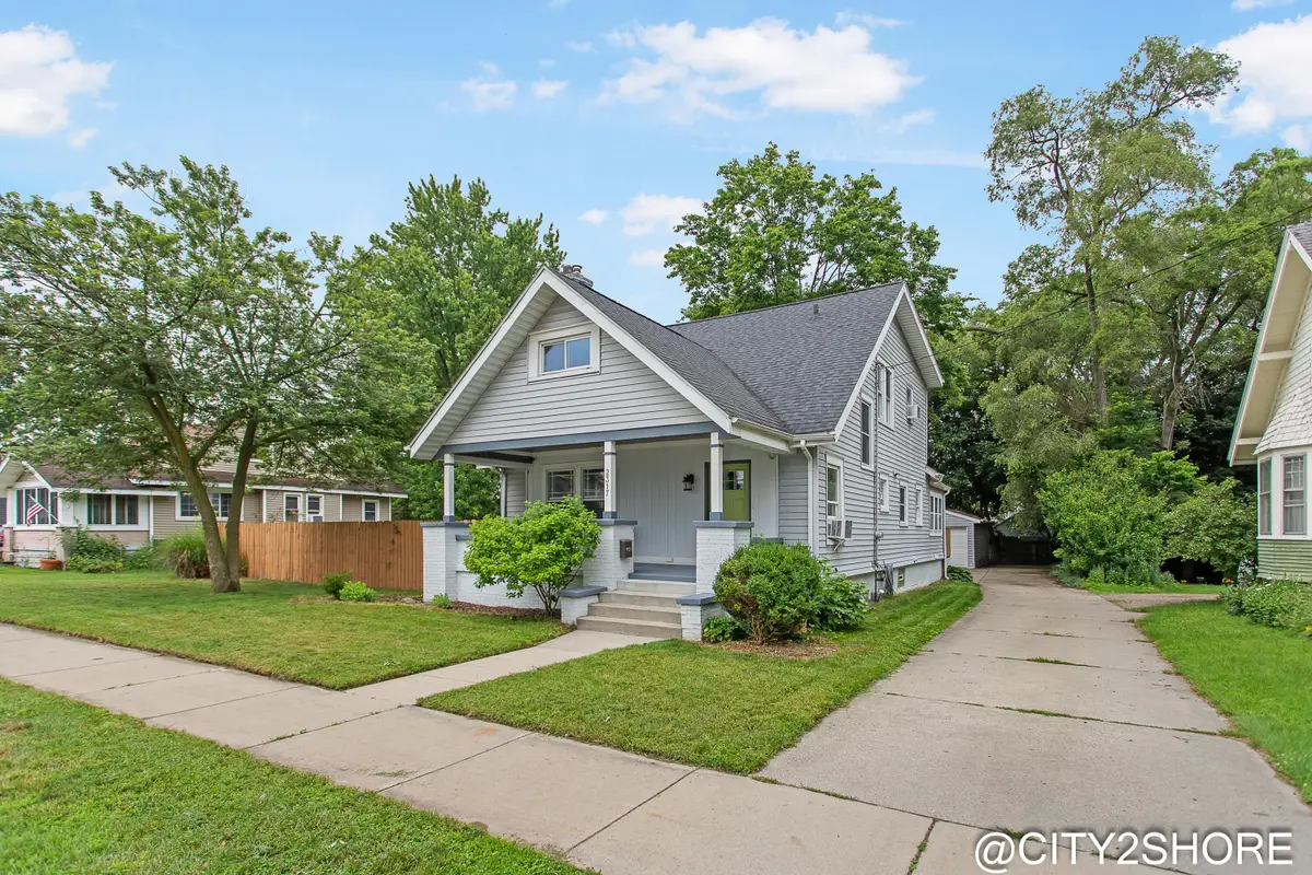 2317 Collingwood Avenue Sw, Wyoming, MI 49519 - #1