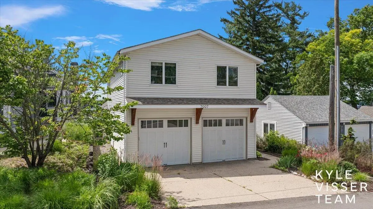 7007 Goldenrod Avenue Ne, Rockford, MI 49341 - #1