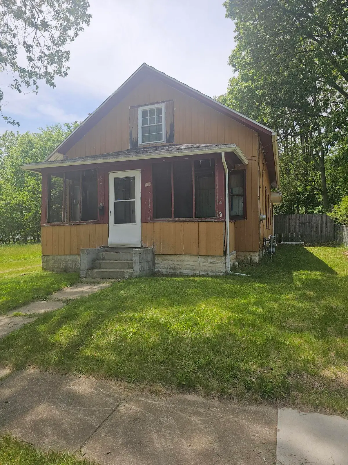 907 N Albion Street, Albion, MI 49224 - #1