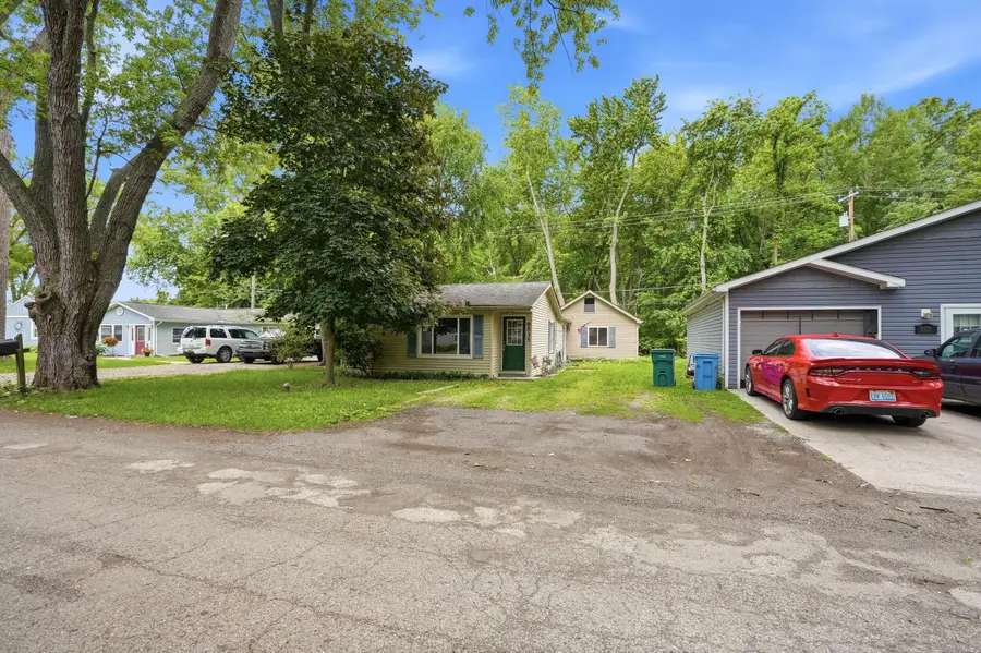 9535 Listeria Street, Commerce Township, MI 48382 - #3