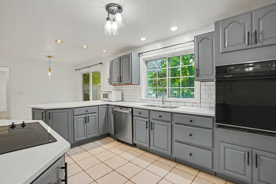220 E James Street, Lawrence, MI 49064 - #3