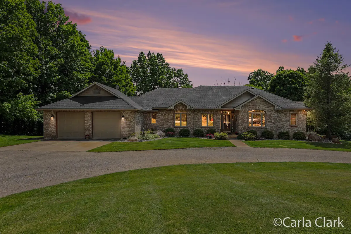 9899 Twelve Point Drive Ne, Rockford, MI 49341 - #1