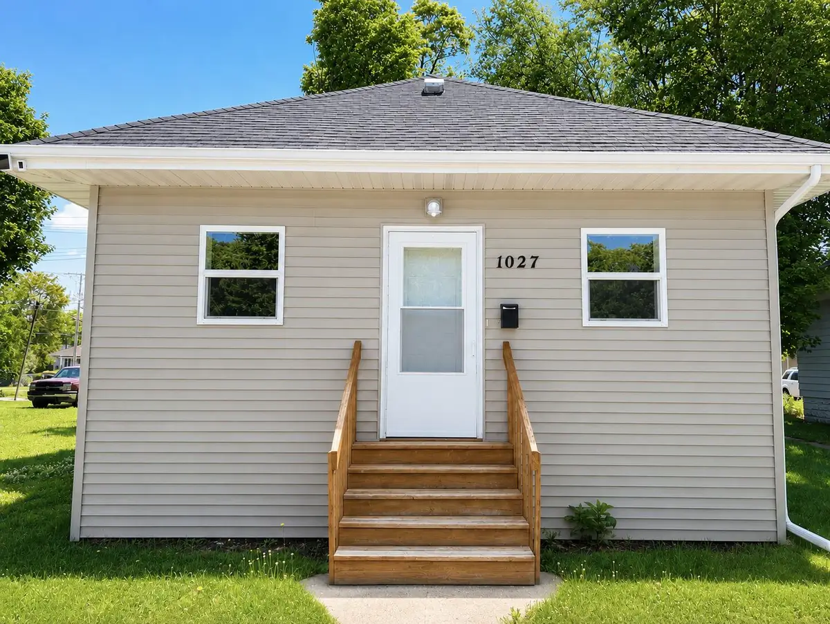 1027 Broadway, Benton Harbor, MI 49022 - #1