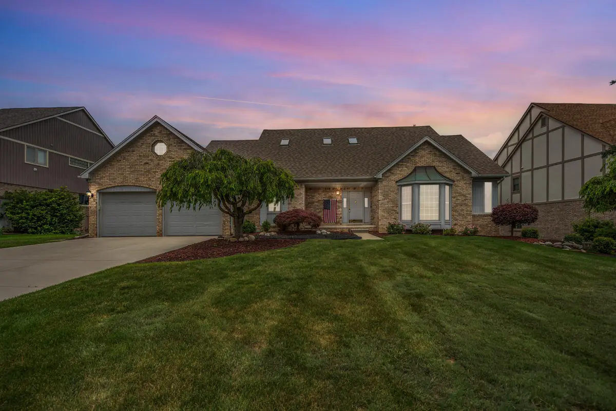 37120 Turnburry Drive, Livonia, MI 48152 - #1