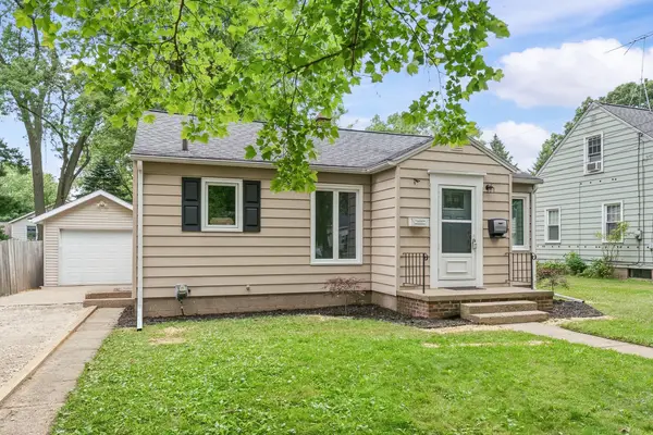 2928 Lorraine Avenue, Kalamazoo, MI 49008