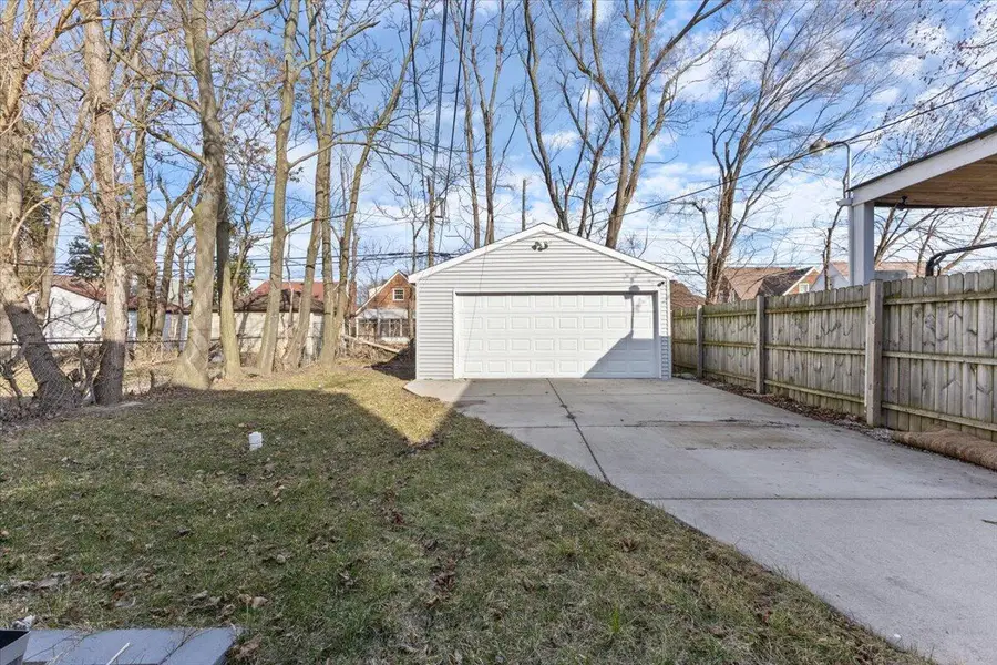 18446 Hartwell Street, Detroit, MI 48235 - #3