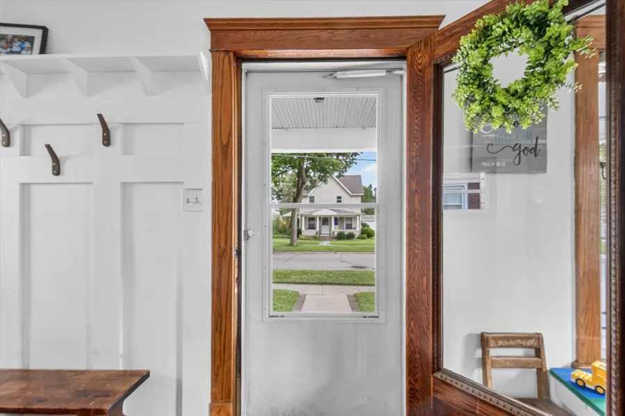 628 Ellery Avenue, Jackson, MI 49202 - #3
