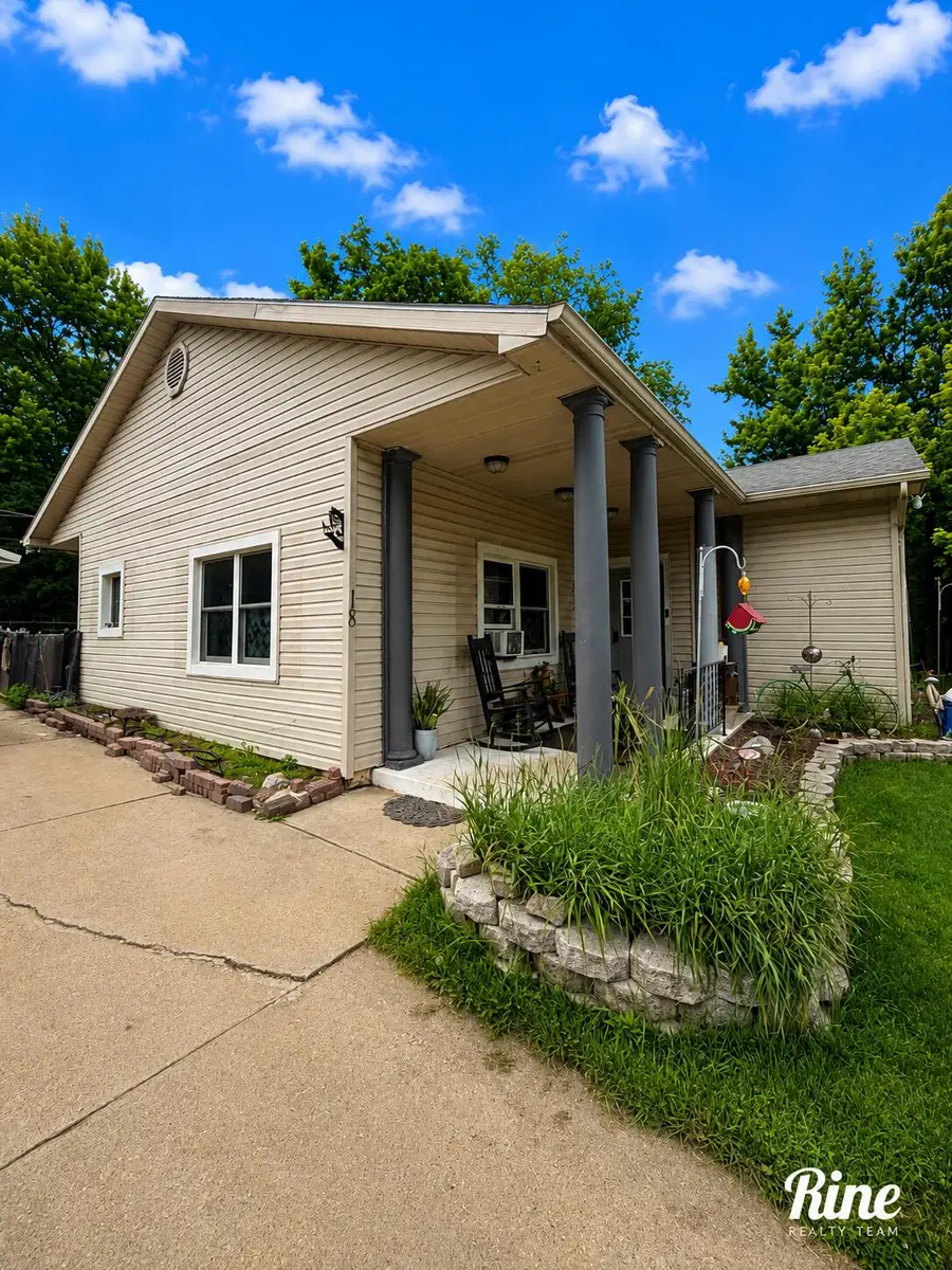 18 Grand Avenue, Niles, MI 49120 - #3
