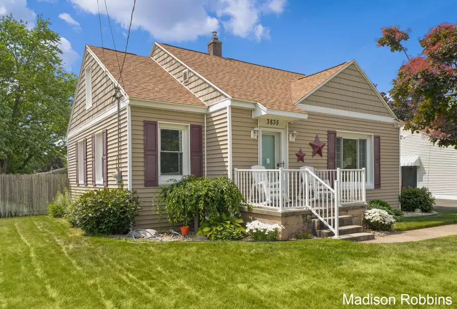 3835 Wilson Avenue Sw, Grandville, MI 49418 - #2