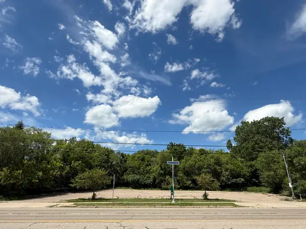 3718 W Michigan Avenue, Kalamazoo, MI 49006