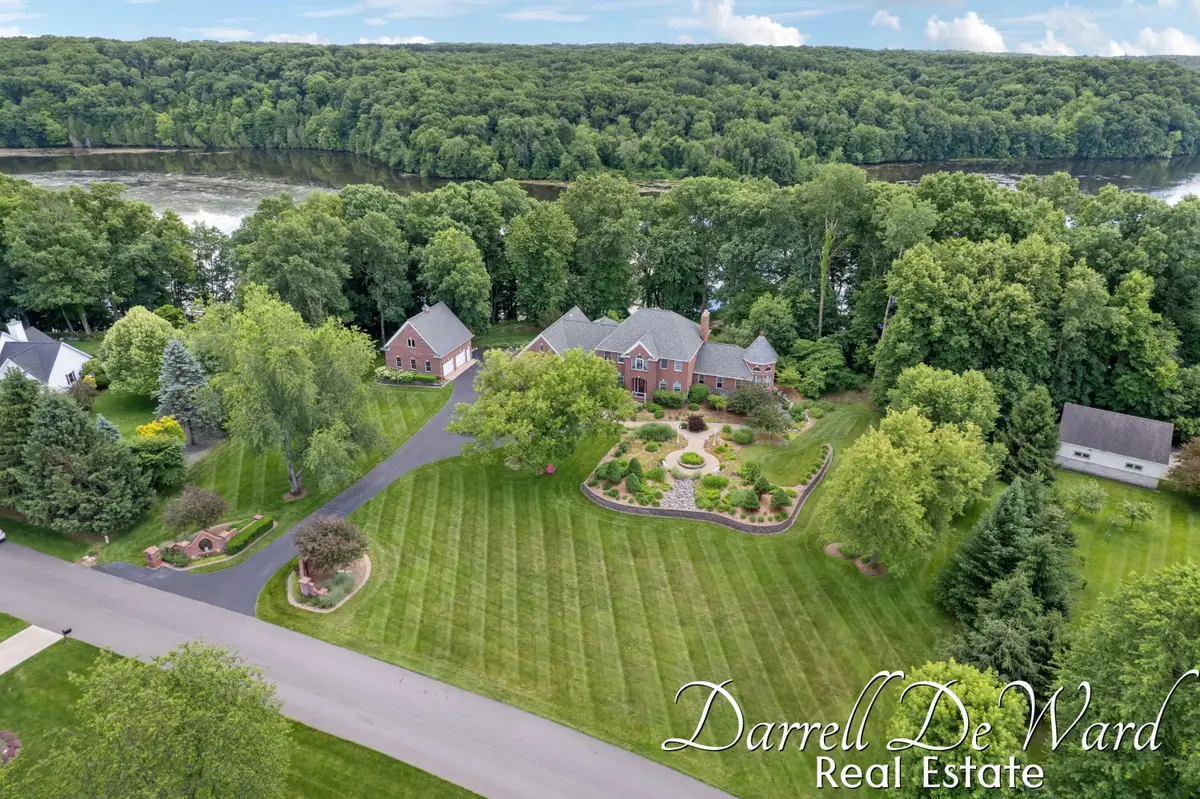 13850 Thompson Drive Ne, Lowell, MI 49331 - #1
