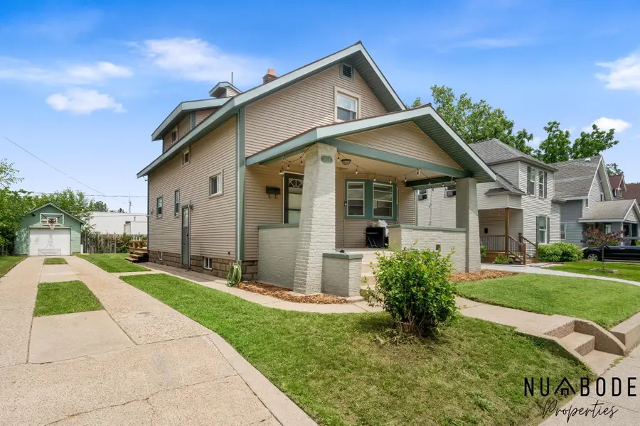 933 Crescent Street Ne, Grand Rapids, MI 49503 - #3